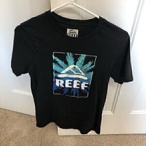 Men’s size small black reef t shirt